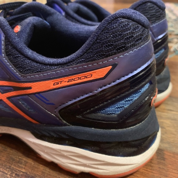 ASICS Running Shoes - Picture 3 of 7